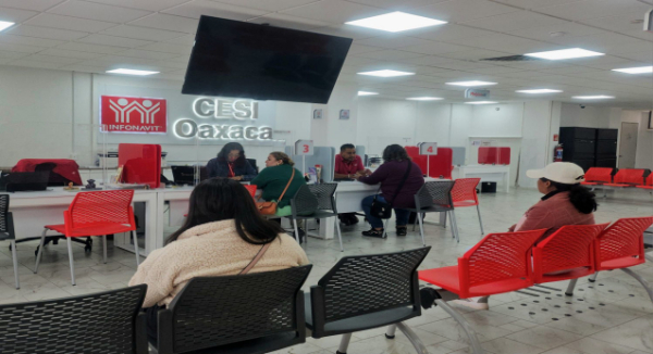 Infonavit extiende horario de atención de los centros de servicio en Oaxaca
