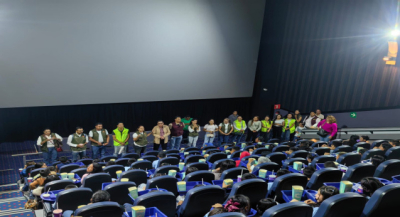 DIF municipal capitalino realiza función de cine para niñas y niños en Pueblo Nuevo
