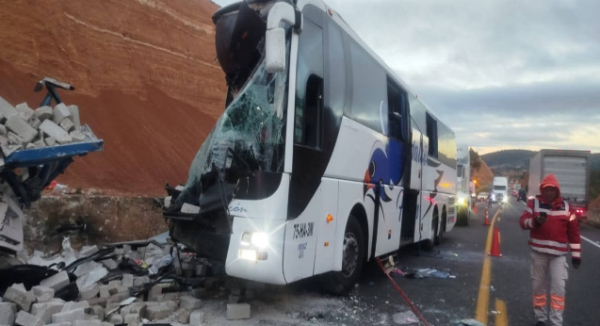 Atiende Gobierno del Estado accidente registrado en la autopista Oaxaca-Cuacnopalan
