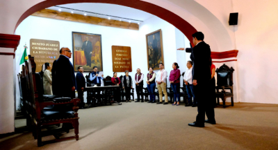 Ray Chagoya toma protesta a nuevo Contralor Interno de Oaxaca de Juárez