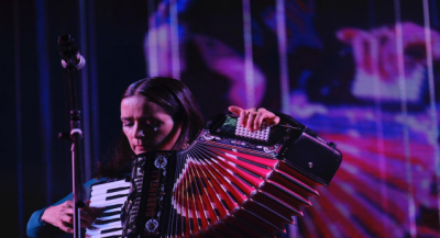 Cautiva Julieta Venegas a oaxaqueños en concierto gratuito