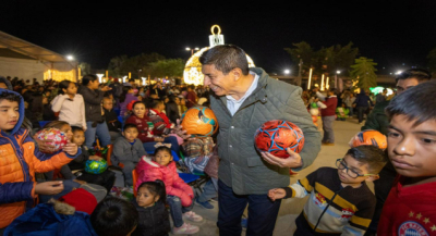 Comparten familias oaxaqueñas la magia de la Diverti Navidad 2024