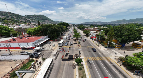 Rehabilitan carretera Internacional Cristóbal Colón con programa “Tache al Bache”
