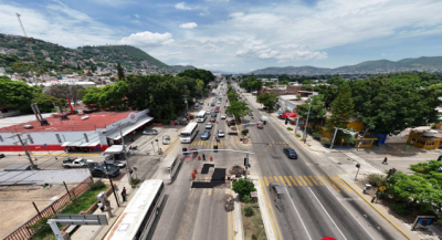 Rehabilitan carretera Internacional Cristóbal Colón con programa “Tache al Bache”