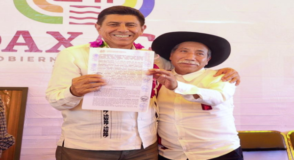 Consolida Salomón Jara la paz entre habitantes de Santo Domingo Ixcatlán y Santa Cruz Tacahua