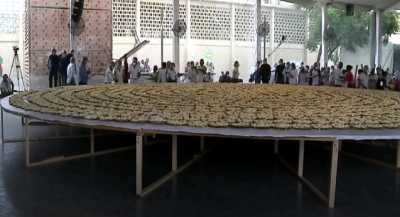 Mujeres de San Antonio de la Cal logran Récord Guinness a la “Tlayuda más grande del mundo” en Oaxaca