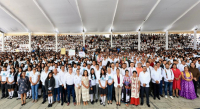 Entrega Salomón Jara equipo de cómputo a 302 planteles de educación media superior de Oaxaca