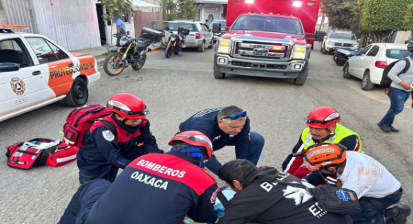 HCBO rescata con vida a persona atrapada en el interior de una alcantarilla en la capital del estado