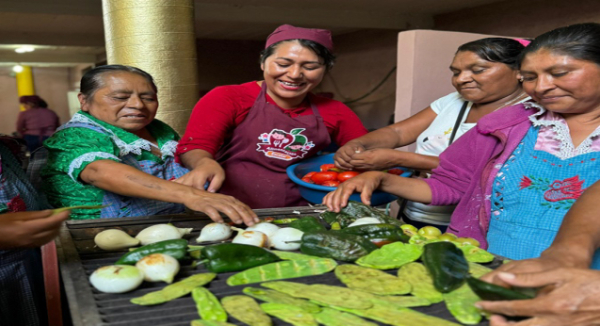 Capacita DIF Oaxaca a personas beneficiarias y comités sobre importancia de una correcta alimentación
