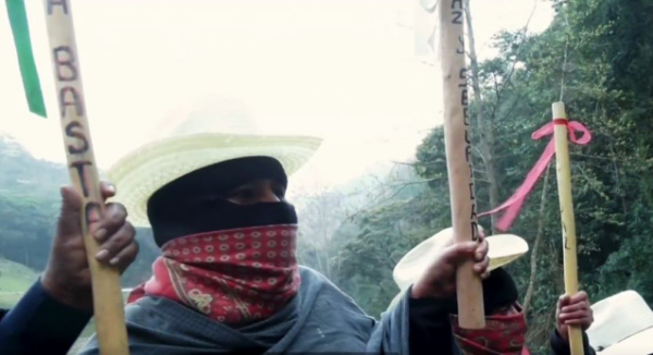 Inspiradas en el EZLN, Mujeres Autodefensas de Oaxaca Resguardan Bienes de los Caciques