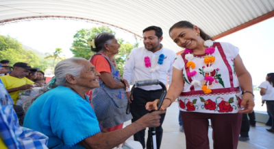Mejora Irma Bolaños alimentación y movilidad de habitantes de la Sierra de Flores Magón