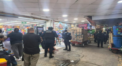 Policía Municipal frustra robo con violencia y auxilia a empleada en la zona de Módulos del Mercado de Abasto