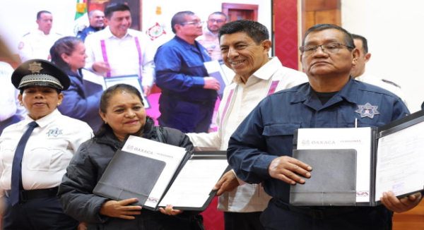 Dignifica Gobierno de Salomón Jara a cuerpos de seguridad con incremento salarial y nuevo esquema de pensiones