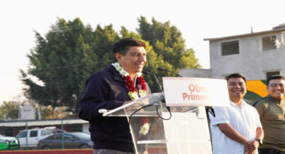 Cumple Salomón Jara en Miahuatlán; entrega cancha de futbol 11 rehabilitada para desarrollo de niñez y adolescencia en ambiente de paz