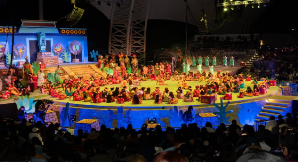 Conquista Bani Stui Gulal al público oaxaqueño y a visitantes de distintas partes del mundo