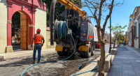 Atienden reporte de malos olores en la calle García Vigil del Centro Histórico