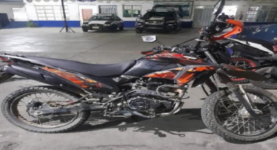 Policía Municipal asegura motocicleta al contar con reporte de robo activo
