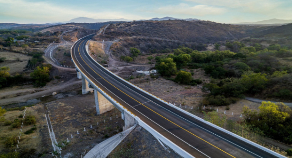 La nueva autopista Oaxaca-Puerto Escondido detonará la economía del estado: Sedeco