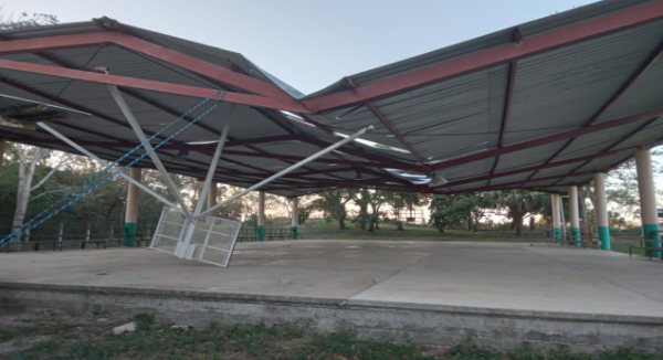 Colapsa estructura en escuela del Istmo de Tehuantepec; Protección Civil descarta heridos