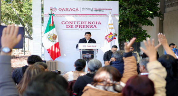 Propone Gobernador Salomón Jara justicia y revisión puntual de plazas suprimidas ante decreto