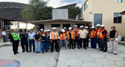 Ray Chagoya supervisa construcción de sanitarios en primaria de San Luis Beltrán