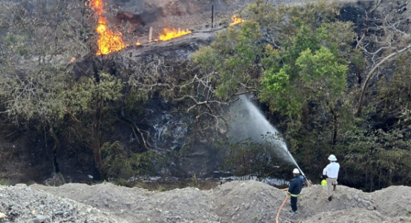 Controlado en un 95% incendio en el poliducto Minatitlán - Salina Cruz: Protección Civil