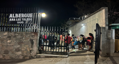 En Oaxaca desalojan a 70 habitantes por incendio intermunicipal en la Costa