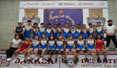 Deportistas de Oaxaca destacan en la competencia Macrorregional de Luchas Asociadas