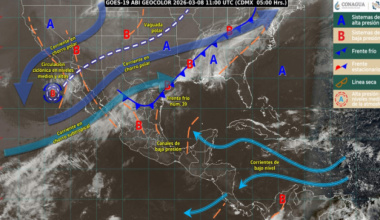 Persisten lluvias intermitentes y oleaje elevado en la costa de Oaxaca