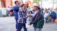 Entrega DIF Oaxaca 23 mil 580 canastas alimentarias a familias costeñas, istmeñas y serranas