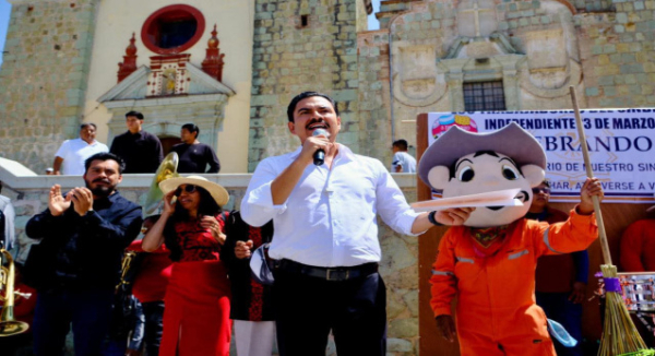 Ray Chagoya acompaña el 52 aniversario del Sindicato Independiente 3 de Marzo