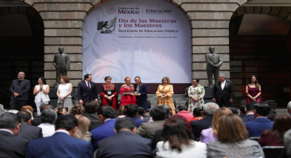 Presidenta Claudia Sheinbaum anuncia incremento salarial del 9% para las maestras y maestros de México
