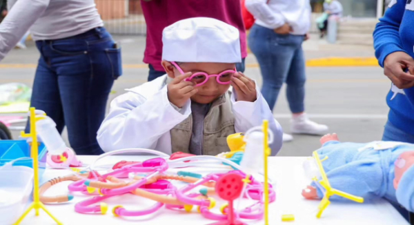 El ambiente festivo de la Guelaguetza se vive en la Diverti Ruta