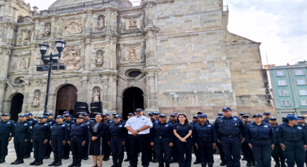 Topilas y mujeres policías, piezas clave en la seguridad comunitaria de Oaxaca: Karina Barón