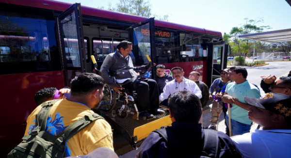 Capacita DIF Oaxaca a 250 operadores del BinniBus en atención incluyente y accesible