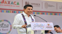 Reivindica Salomón Jara origen oaxaqueño del mole de caderas y como orgullo gastronómico del estado