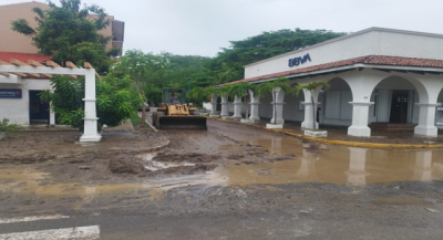 Restablecen servicios en CIP Huatulco tras el paso del huracán Erick