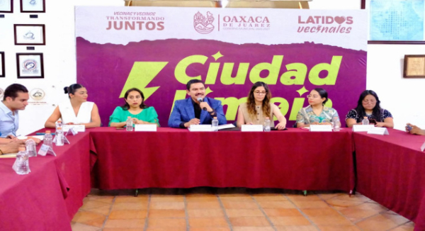 Ray Chagoya instala el Consejo Consultivo del Instituto Municipal de la Mujer en Oaxaca de Juárez