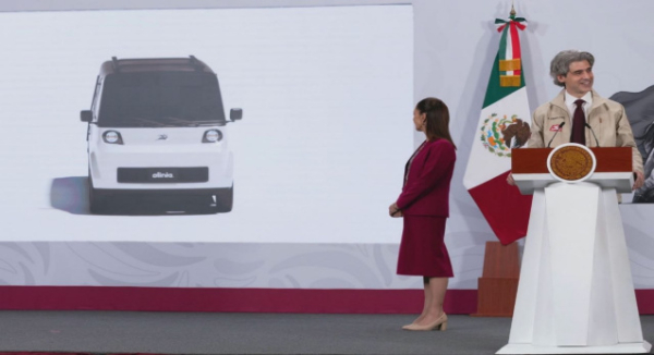 “Resultados que transforman”: presidenta Claudia Sheinbaum presenta el prototipo del minivehículo eléctrico mexicano Olinia