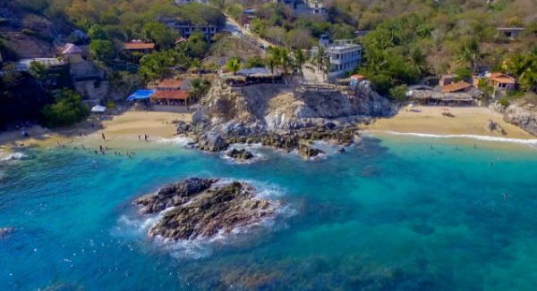 Quince playas de Oaxaca son aptas para uso recreativo en Semana Santa 2026