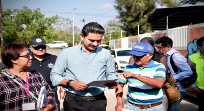 Ray Chagoya recorre la colonia Francisco I. Madero para escuchar y resolver junto a sus habitantes