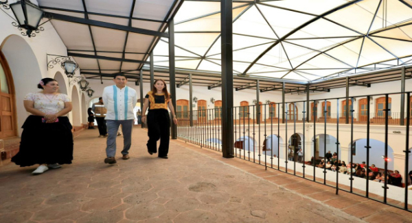 Dignifica Salomón Jara la Casa de la Cultura Oaxaqueña, espacio semillero de talentos