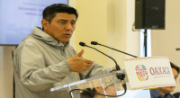 Oaxaca: Evalúa Gobernador Salomón Jara daños por fenómeno meteorológico John