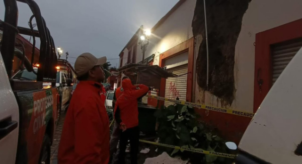 Atiende Protección Civil desprendimiento de aplanado en inmueble del Centro Histórico de Oaxaca de Juárez