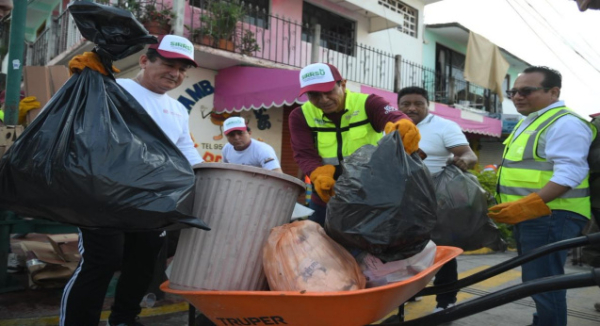 Realiza Gobierno de Oaxaca el Mega Tequio “Limpiando Puerto”, en la Costa