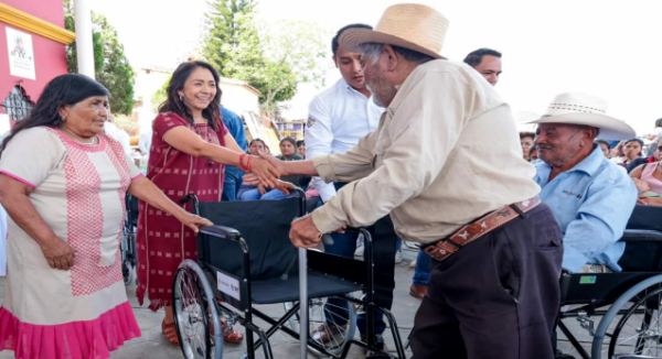 Más de 7 mil habitantes de Valles Centrales reciben su dotación alimentaria del DIF Oaxaca