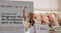 En Michoacán, presidenta Claudia Sheinbaum encabeza entrega del Programa de Fertilizantes para el Bienestar, un  derecho constitucional de las y los campesinos de México