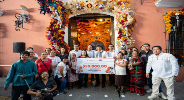 Fachadas, tapetes y campos iluminados llenan de color a Oaxaca en las fiestas de Día de Muertos