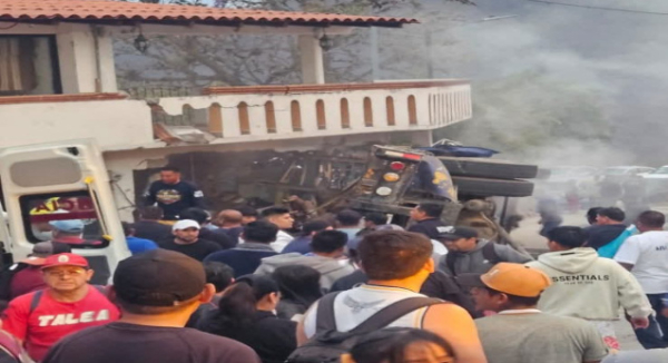 Atiende Protección Civil accidente en Guelatao de Juárez