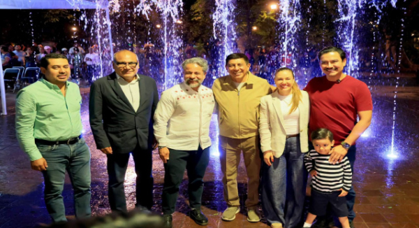 Ray Chagoya y Salomón Jara reactivan las fuentes danzantes de El Llano tras 17 años